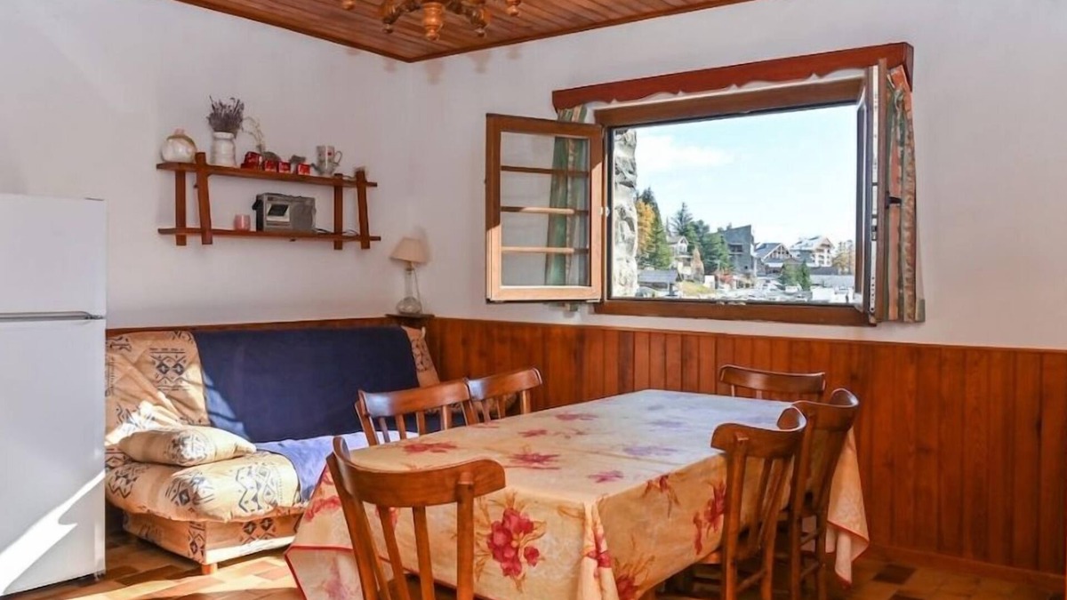 Peone Apartment | Ultra resort center Large 3-room apartment At the foot of the slopes & shops