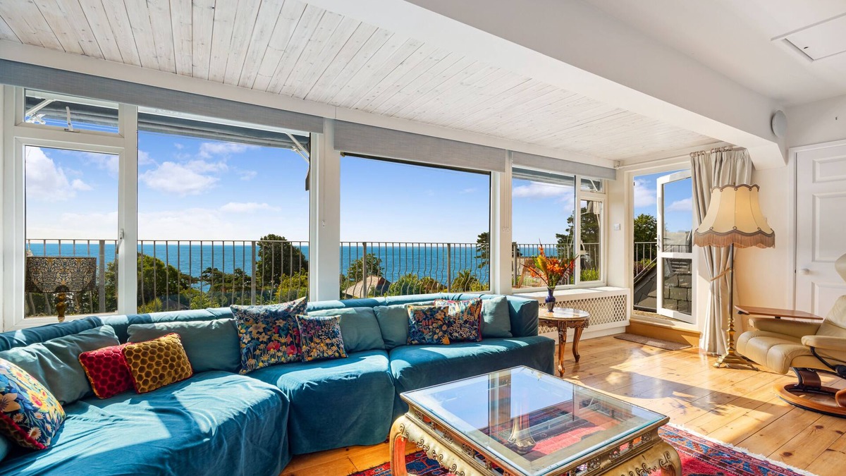 Teignmouth House | Umbrella Pines - Sea Views & Private Path to beach