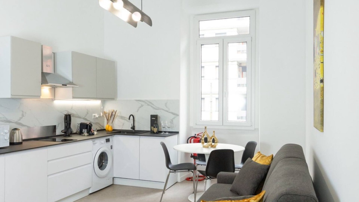 Calvairate Apartment | Umbria Klimt Suite - Near Fondazione Prada