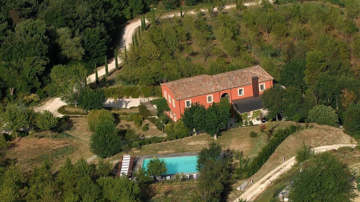 Todi House | Umbria - Luxury Country House 6 Bedrooms w Ensuite Bathrooms