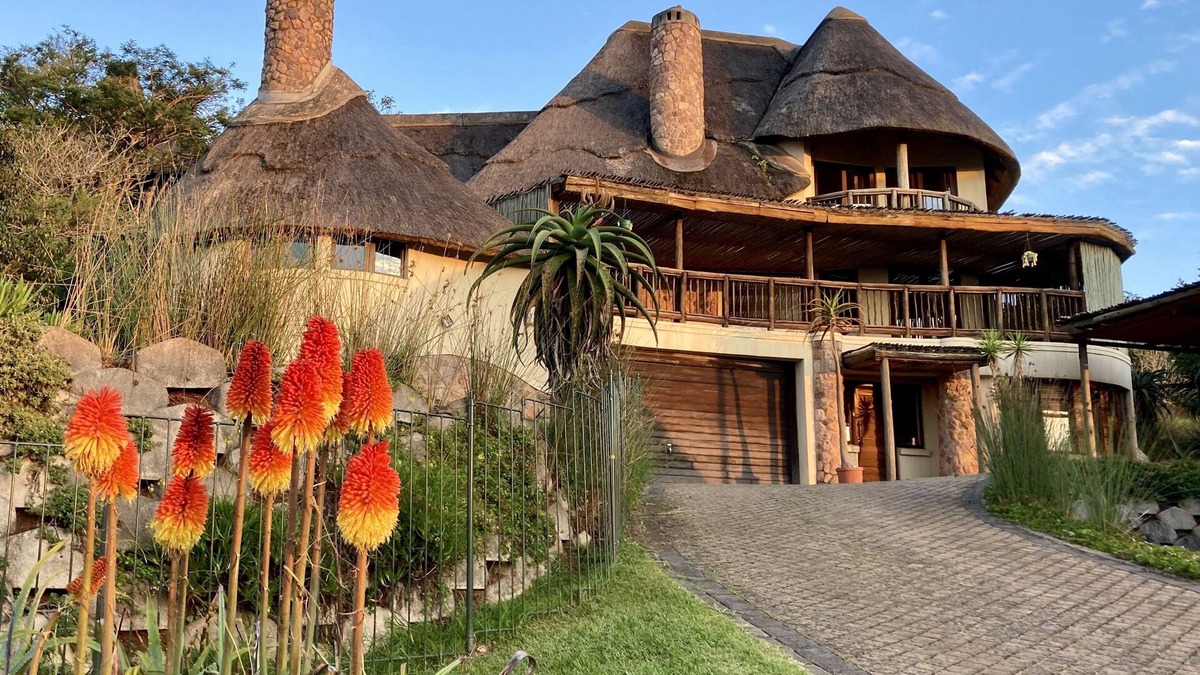 Assagay Cabin | ★ uMfula Lodge - In a secure Private SAFARI Park ★