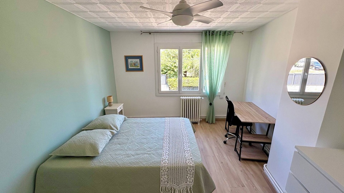 14th Arrondissement House | "Un air de Marseille", villa top, terrace and garden