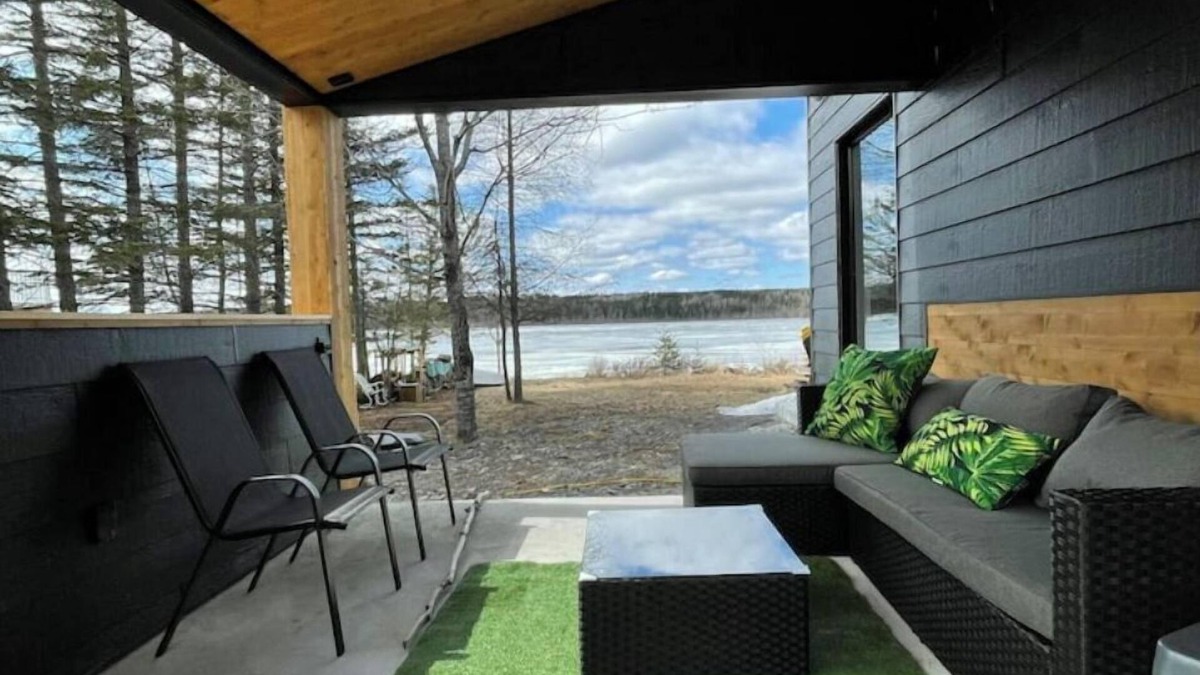 Sainte-Rose-de-Watford Ski Chalet | Un Chalet ou Lac Citq # 301567