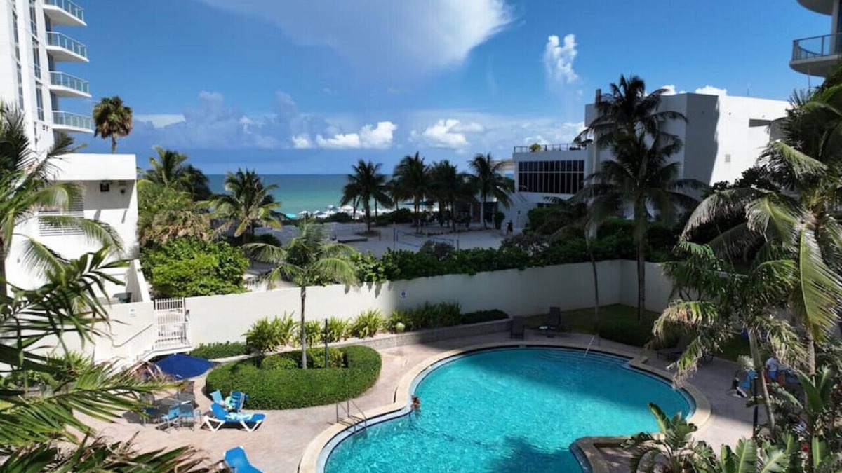Seybold Condo | Unbeatable Ocean & Canal Views from Your Comfortable Beach Retreat