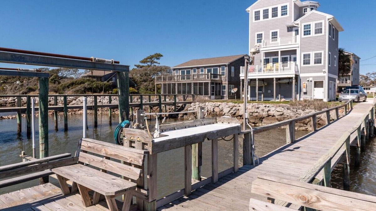 Harkers Island House | Unbeatable Views & Coastal Charm