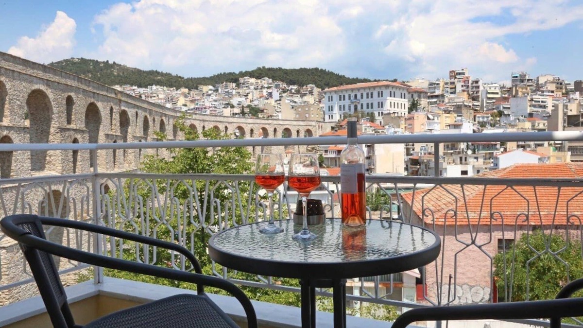 Kavala Apartment | Under the Aqueduct boutique house *Amazing Aqueduct view!*