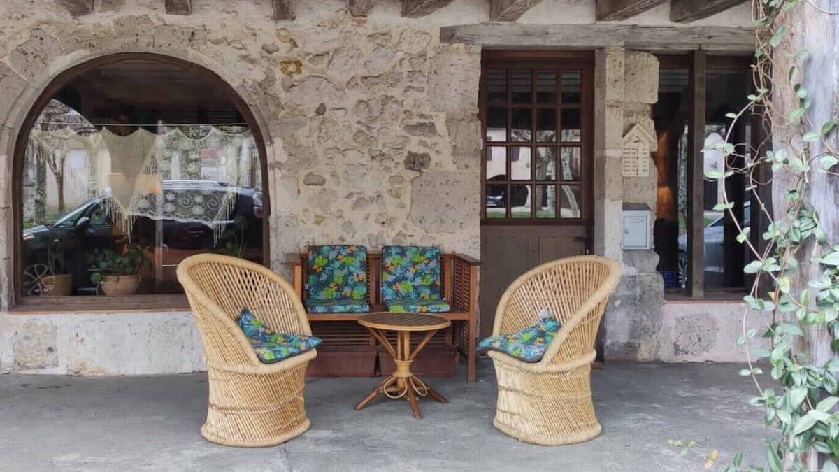 Fources House | Under the arcades of Fourcès - Lovely medieval house