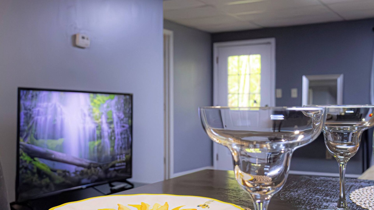 Stone Mountain House | Underground Highland Hills Hideaway