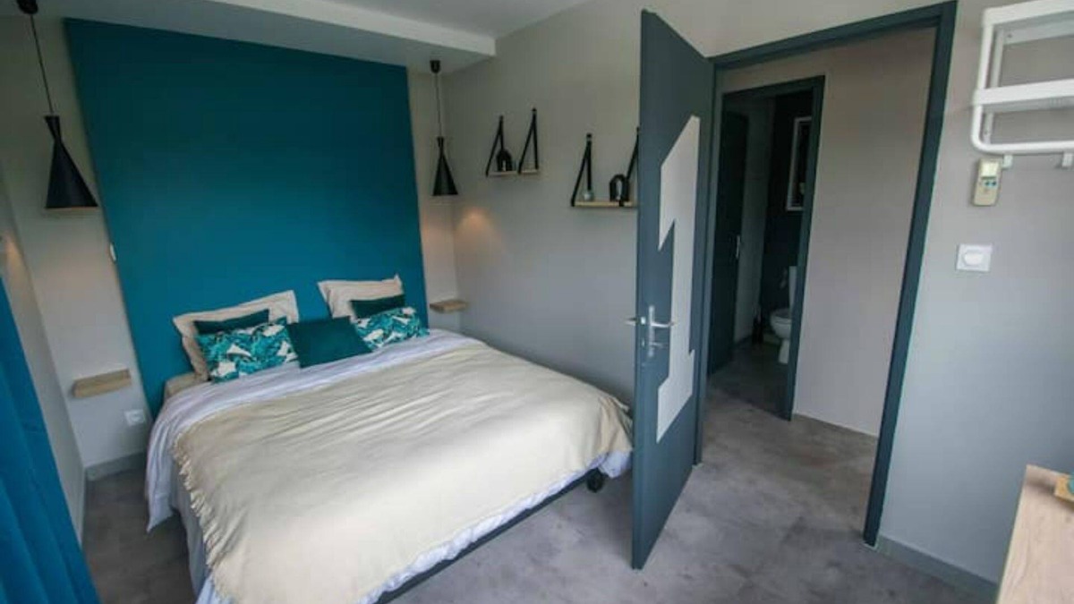 Lons Apartment | Une Cachette Version Grand T2