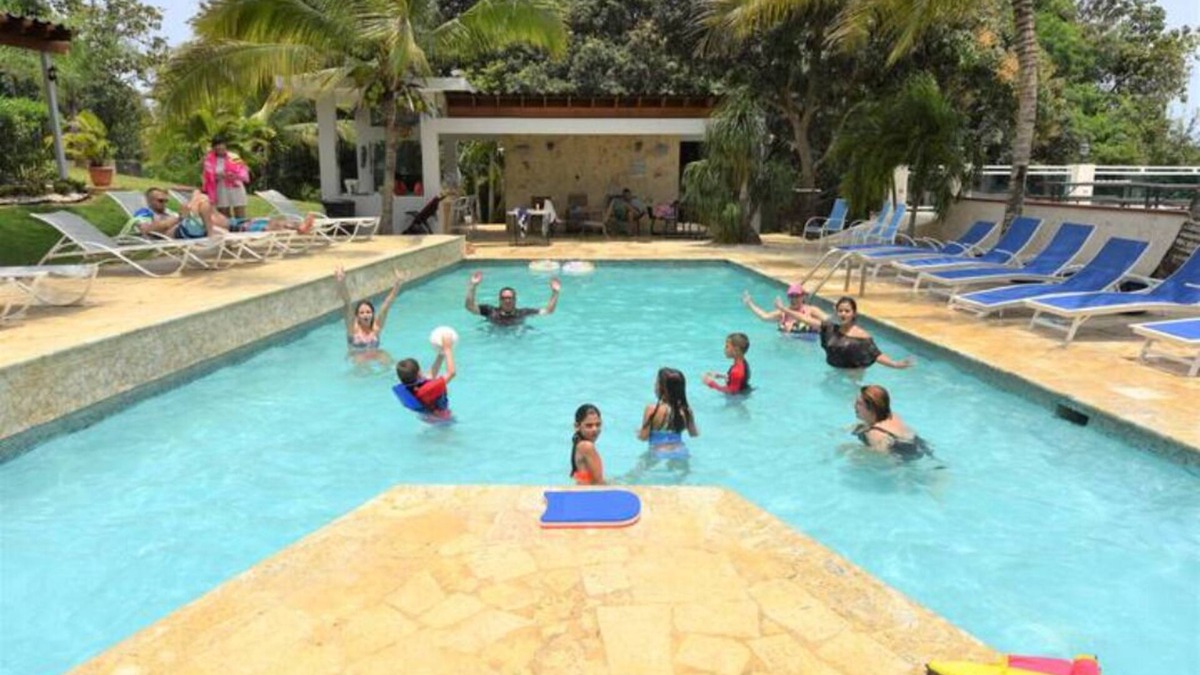 Caimital Bajo Villa | Unforgettable Family Villa sleeps 18