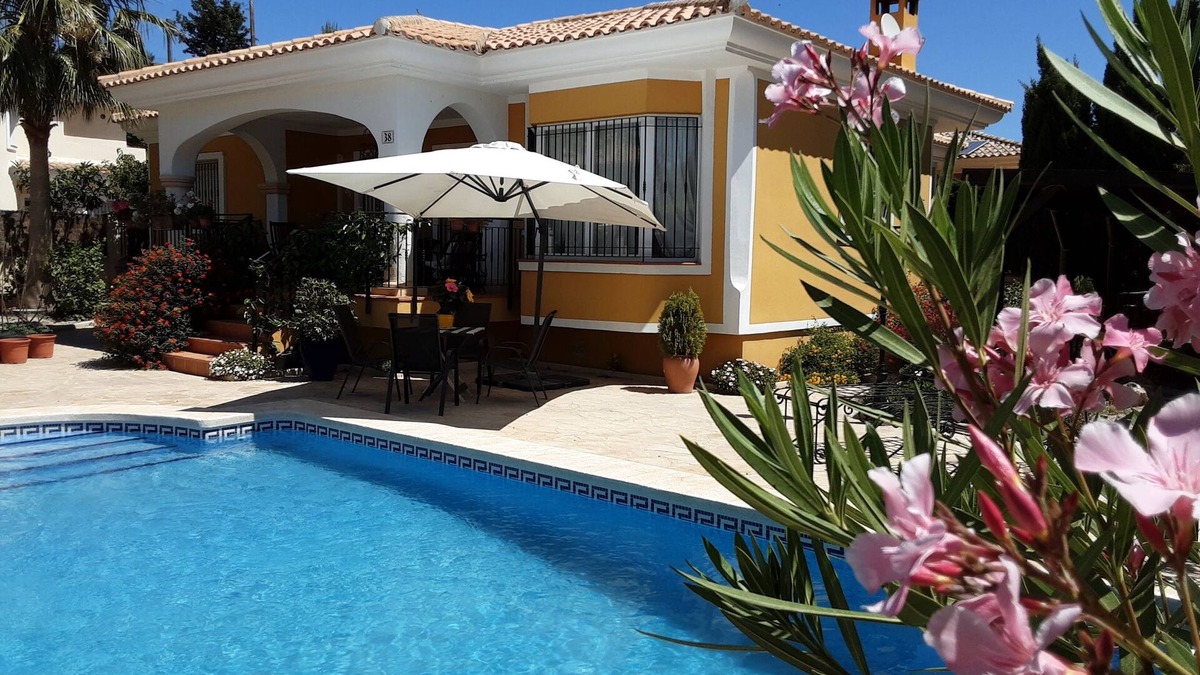 Hoya de los Patos Villa | UNFORGETTABLE VACATIONS!BEAUTIFUL VILLA WITH POOL AND ALL AMENITIES.