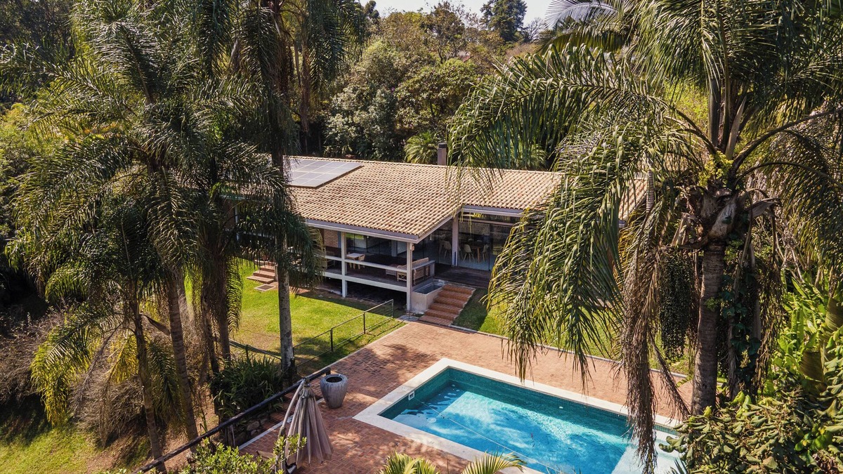 Jandira House | Unique architecture in Granja Viana