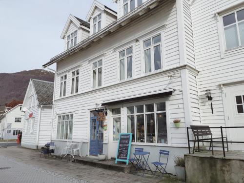 Nordfjordeid House | Unikt og romslig hus perfekt for grupper