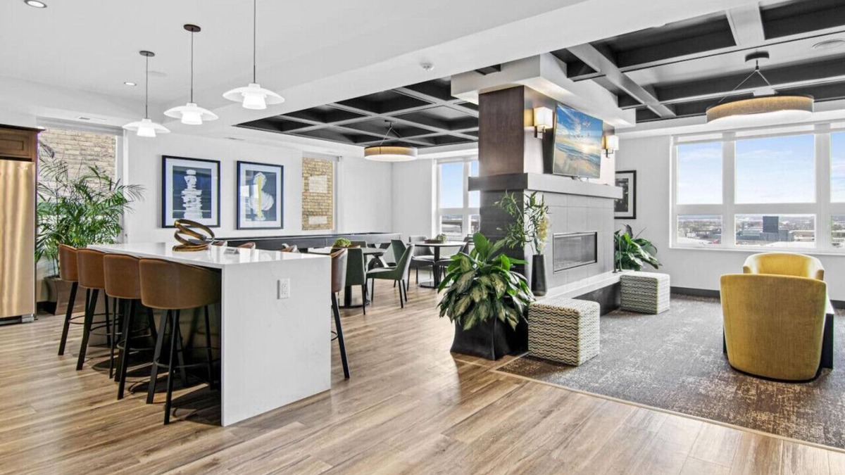 Core Apartment | Union Depot Studio - Gym, Pool Table, EV Charging