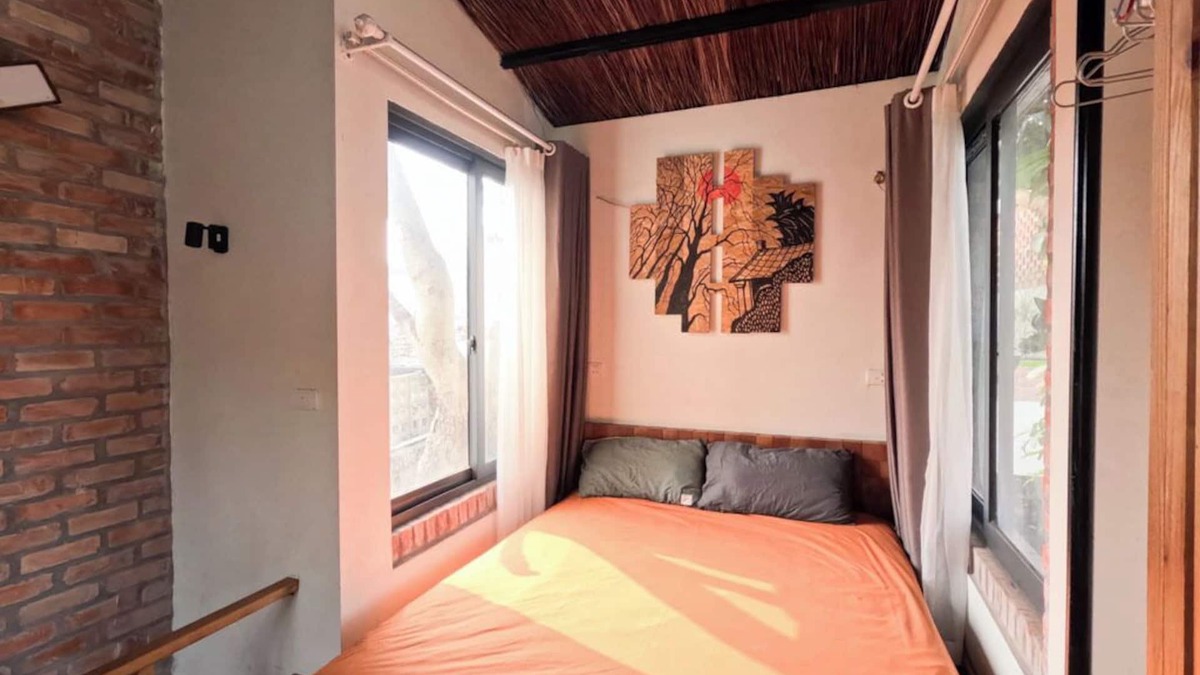 Quang An Cottage | Unique 1-Bedroom Cottage in Westlake Hanoi with AC, WIFI, Dryer & Washer