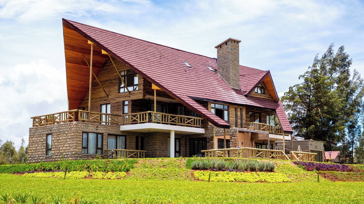 Nanyuki Villa | Unique and secluded family and group friendly resort with a great Mt Kenya View.