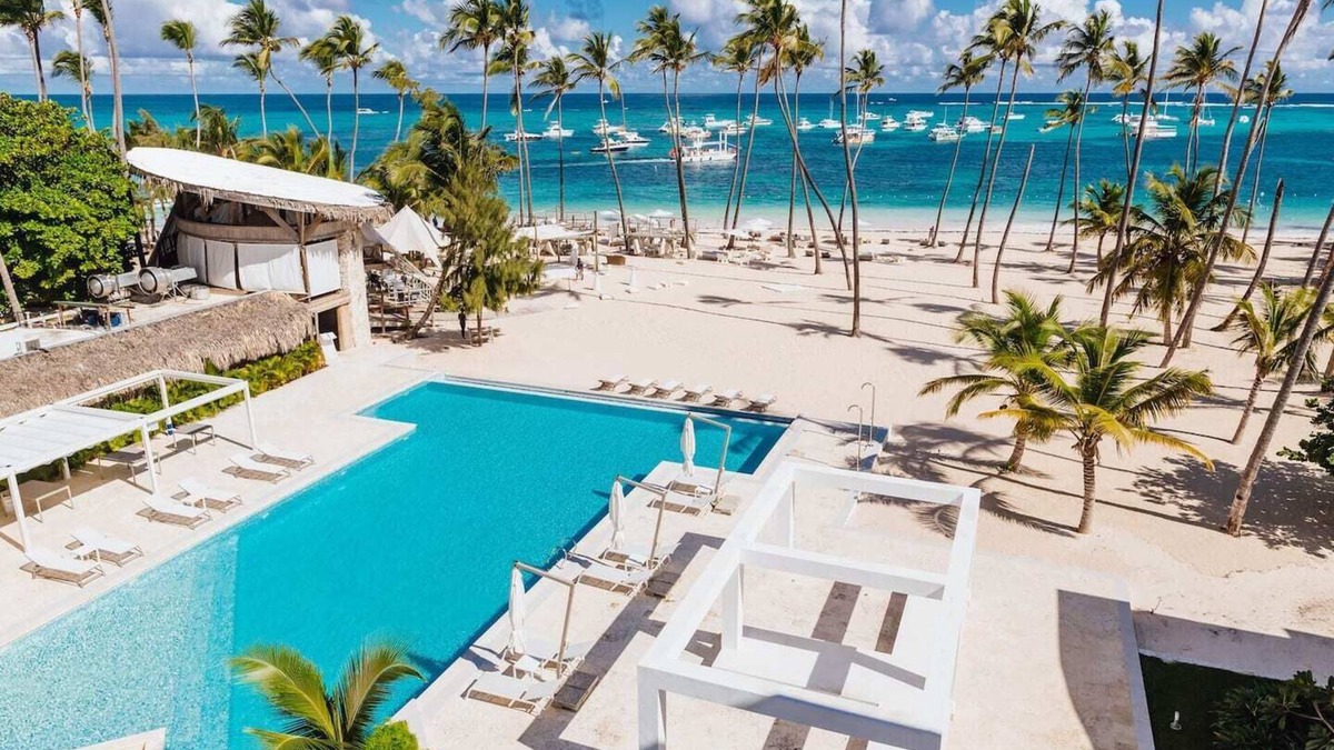 Playa Bibijagua Apartment | Unique BEACH FRONT Duplex Penthouse Playa Coral