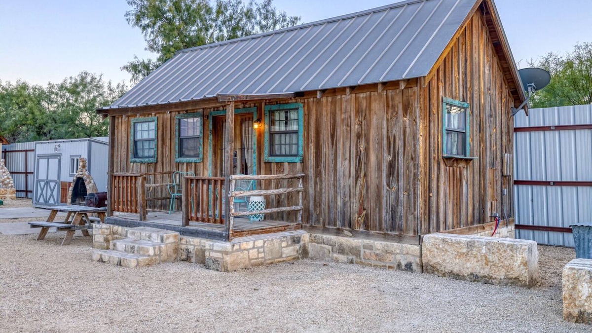 Concan Cabin | Unique Cabin by the Frio - River Rock Cabin #3