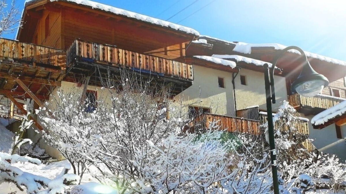 Peisey-Nancroix Ski Chalet | Unique Chalet in Peisey-nancroix Near ski Lift