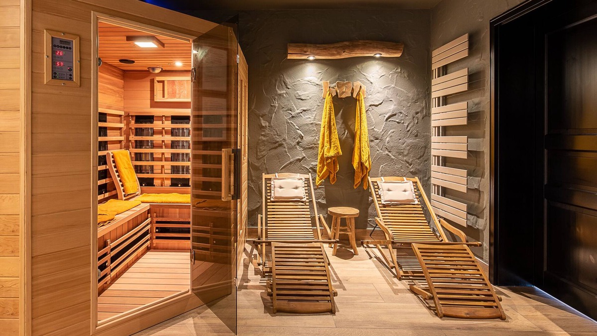 Neuheilenbach Apartment | Unique dream apartment with whirlpool & sauna offers luxury and relaxation