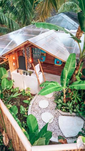 Catangnan Villa | Unique experience Jeepney Island escape