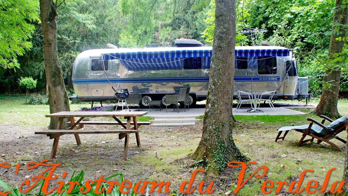 La Menitre Cottage | Unique getaway in a vintage Airstream in Anjou