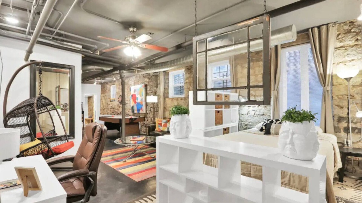 Midtown Apartment | UNIQUE granite wall GAME CAVE dynamite location #22