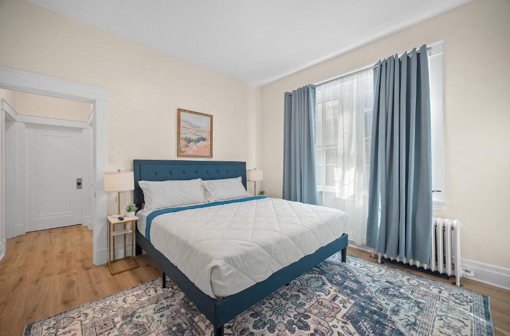 Pittsburgh Apartment | Unique Highland Park 2 Bdr Loft Sleeps 5