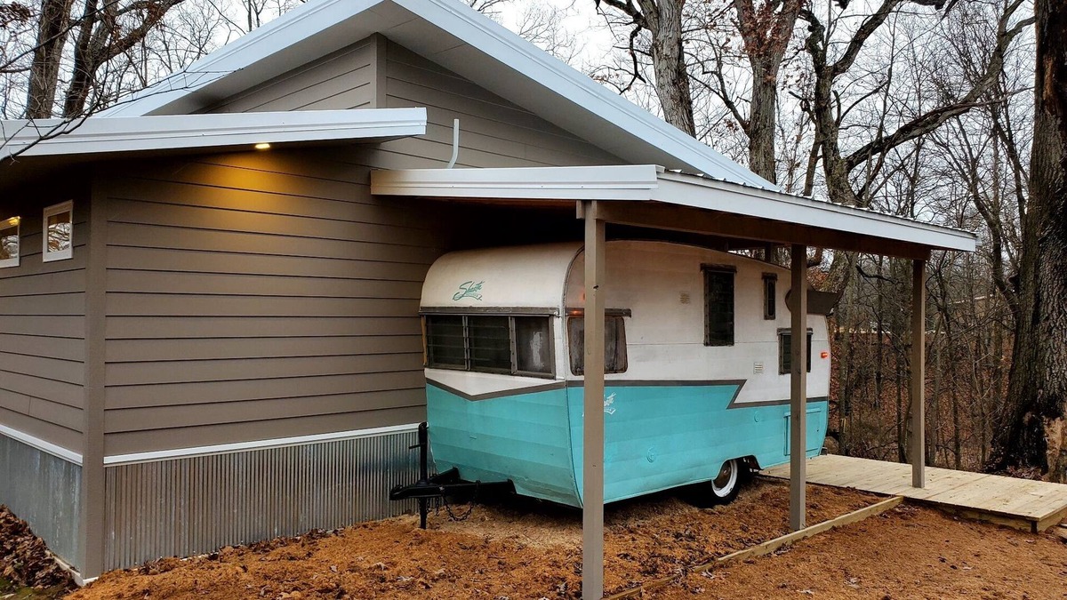 Armstrong House | Unique home in the woods