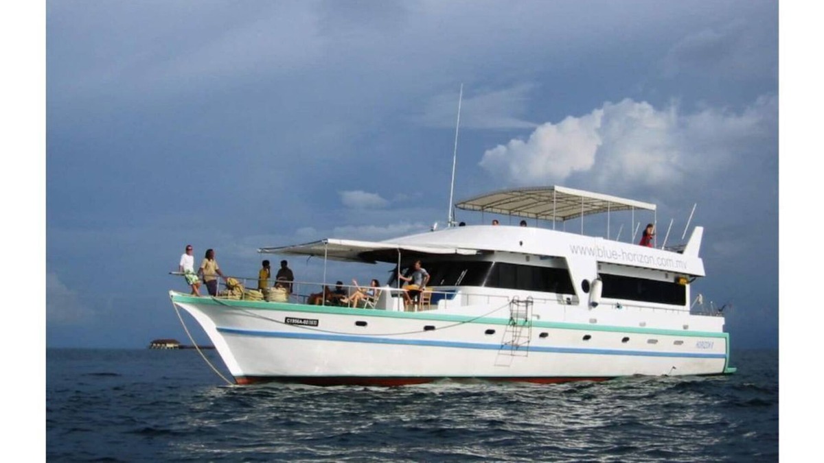 Vaavu Atoll House | Unique liveaboard experience in Maldives, AIl Incl