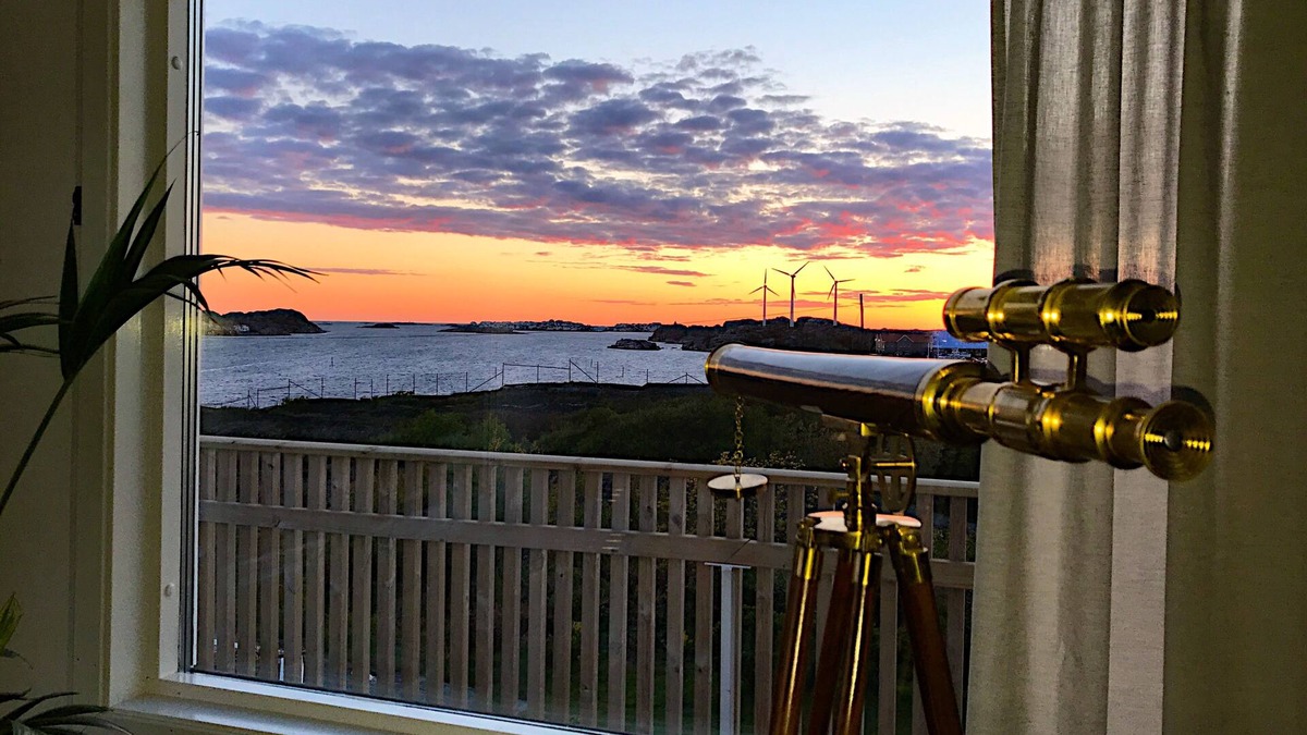 Ronnang Apartment | Unique location and wonderful sea view in Rönnäng, Tjörn!