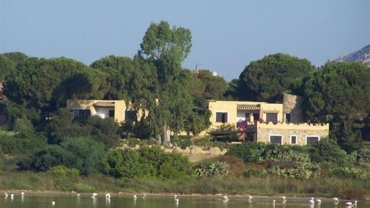 Notteri House | Unique location, huge beach/sea just opposite, nature reserve