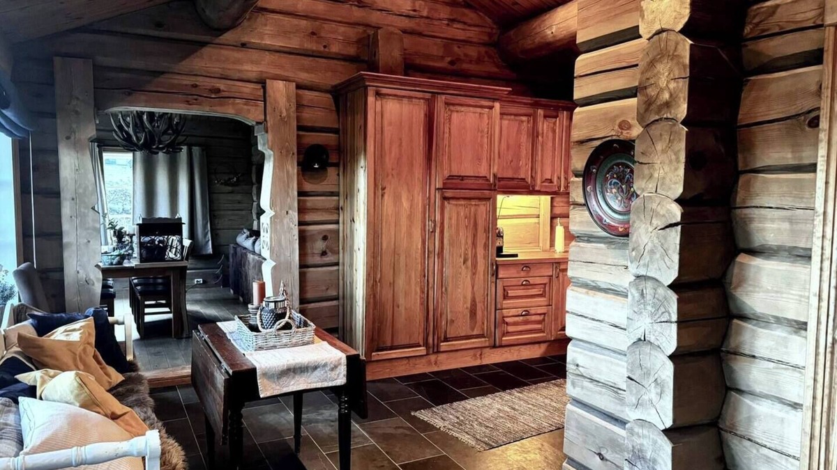 B Cabin | Unique log cabin on Lifjell with sauna, 4 bedrooms, 2 living rooms and 2.5 bathrooms