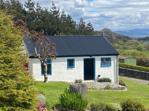 Caherdaniel Apartment | Unique Old Stone Cottage