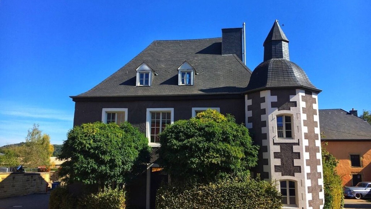 Clemency House | Unique overnight stay in a historic castle (1635) 🏰