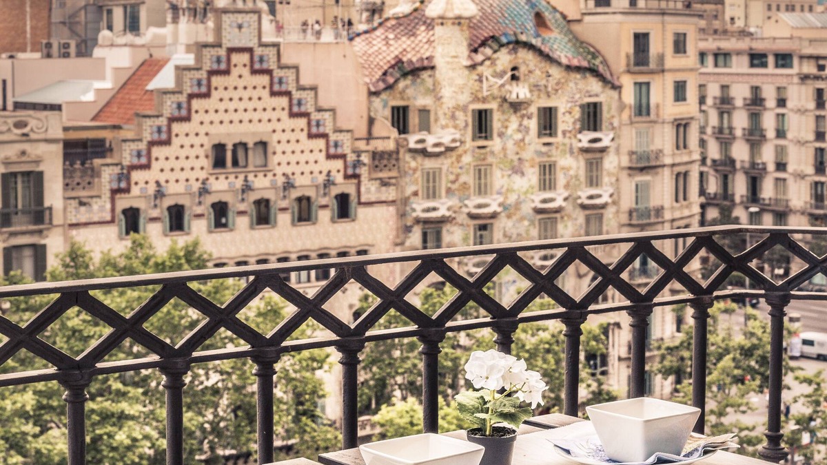 Eixample Apartment | UNIQUE Paseo de Gracia CASA BATLLÓ Barcelona Center