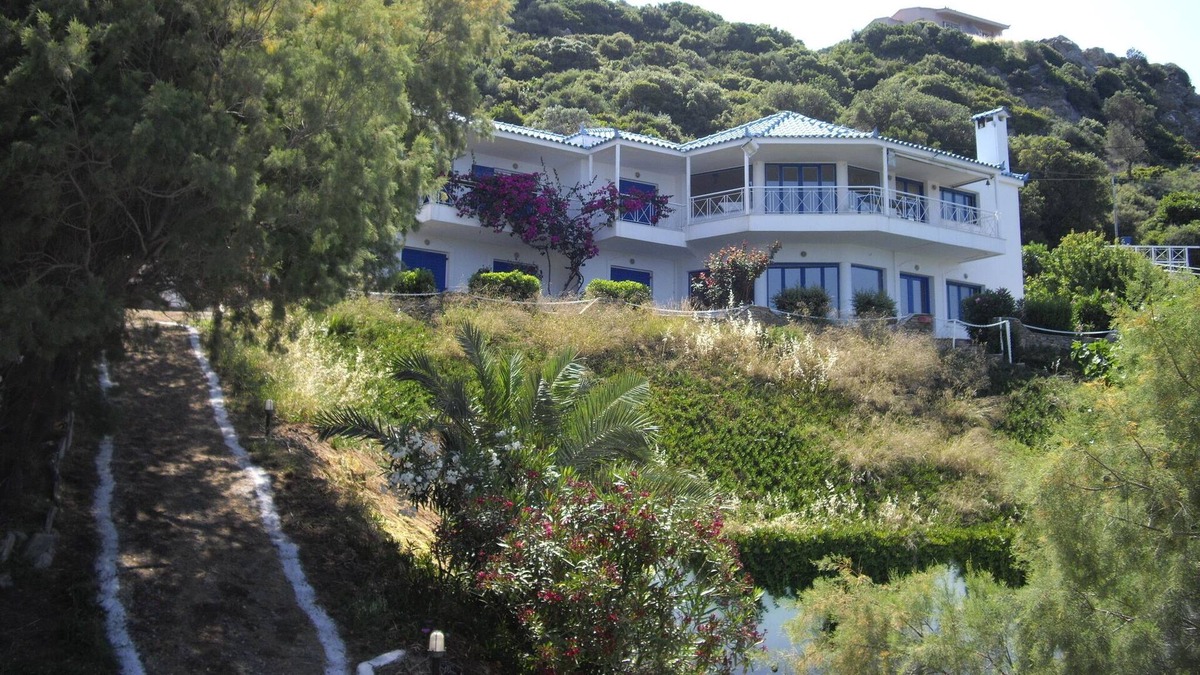 Kymi-Aliveri Villa | Unique!! Private Beach & Pool Summer House