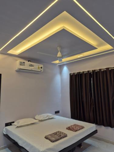 Akalkot House | Unique Residency