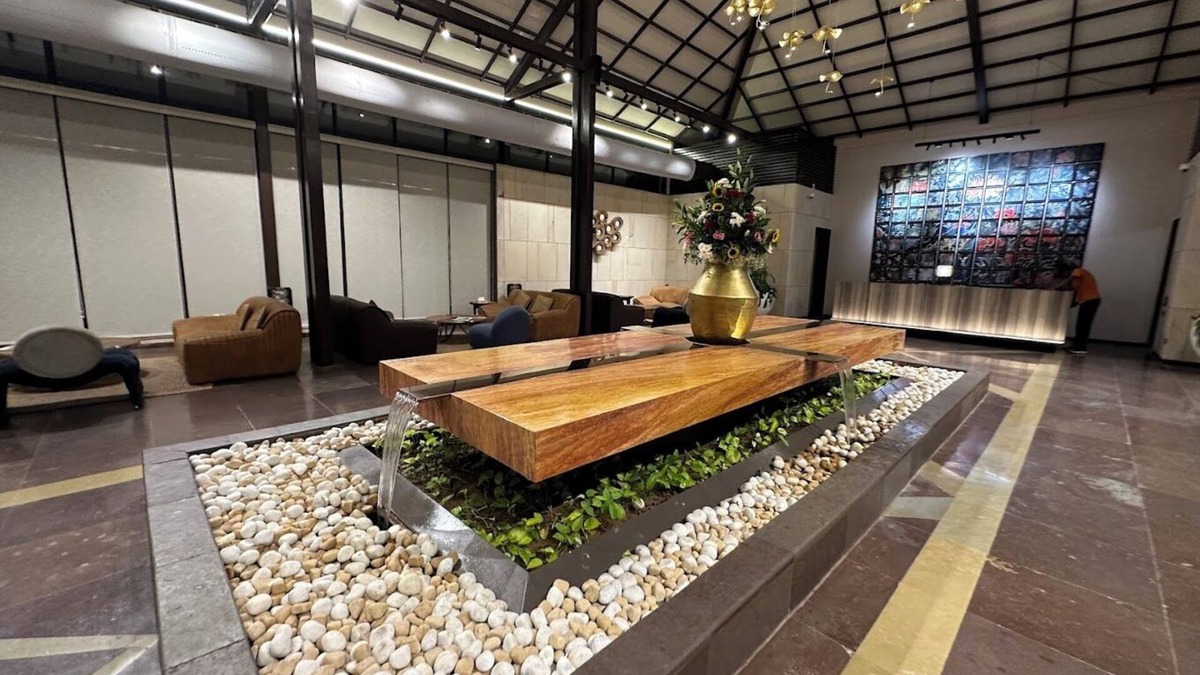 Valsad Hotel | Unique Resort & Lifestyle