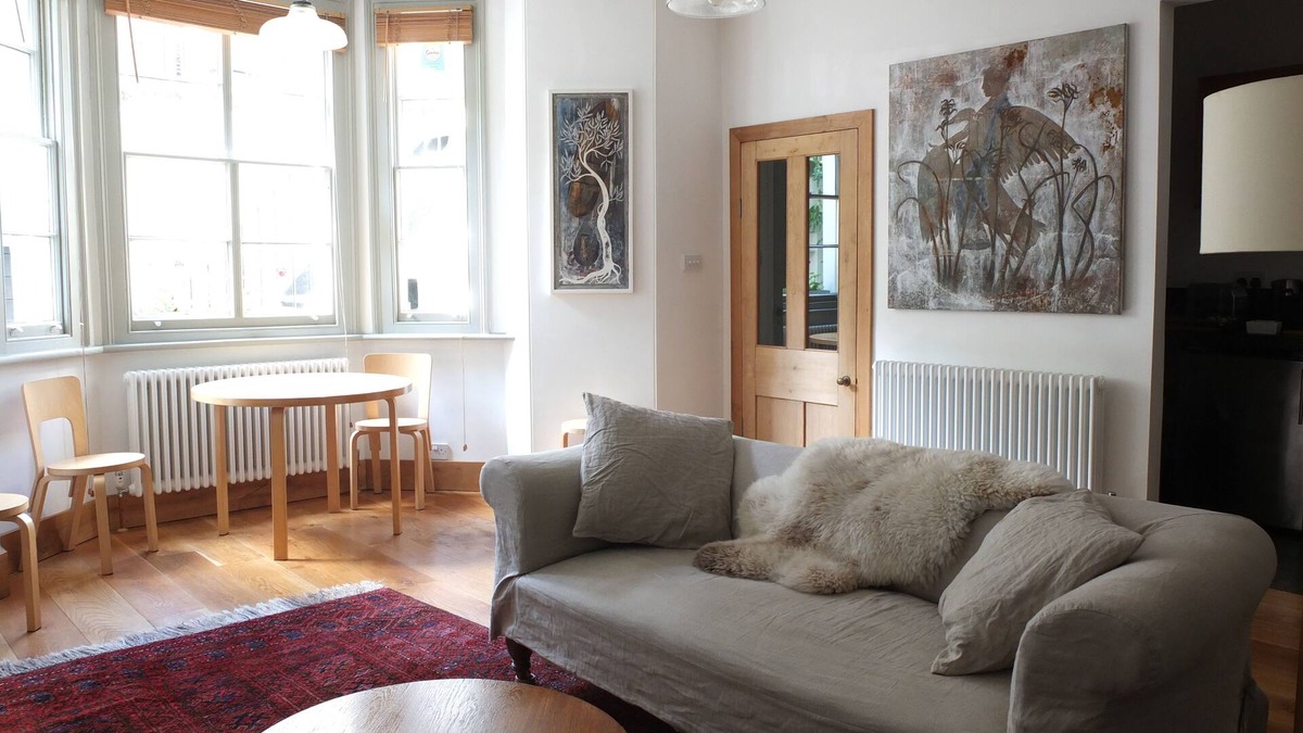 Bootham House | Unique, romantic apartment for two in York city centre artist's house.