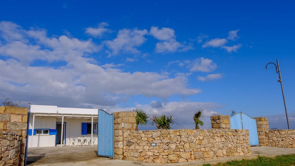 Pizzo House | Unique scenario!A few meters from the sea within the Punta Pizzo protected area.