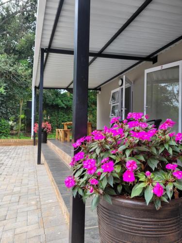 Vryheid Bed & Breakfast | UNIQUE Self-Catering