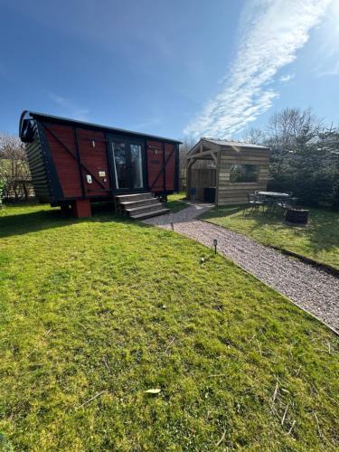 Longtown Apartment | unique sheperds hut private hot tub, ensuite & kitchenette