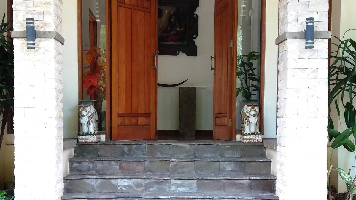 Bukit Villa | Unique spacious 5 bedrooms house in south Bali