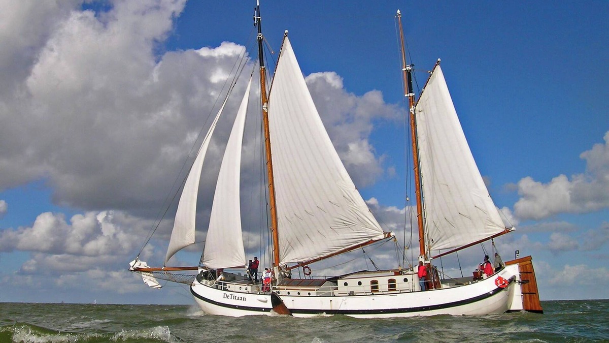 Amsterdam East Boat Rental | Unique spacious comfortable (private) boat near Amsterdam