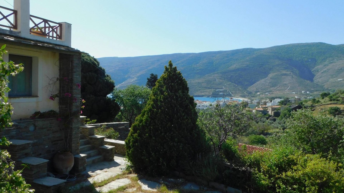 Ormos Korthiou Villa | Unique Stone Farm House with view over the sea!