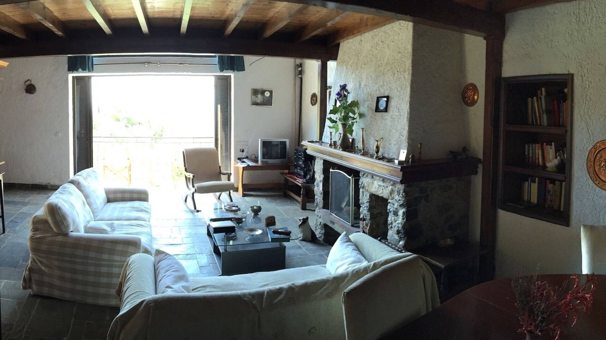 Paralia Vergas Cottage | Unique Stone Villa.