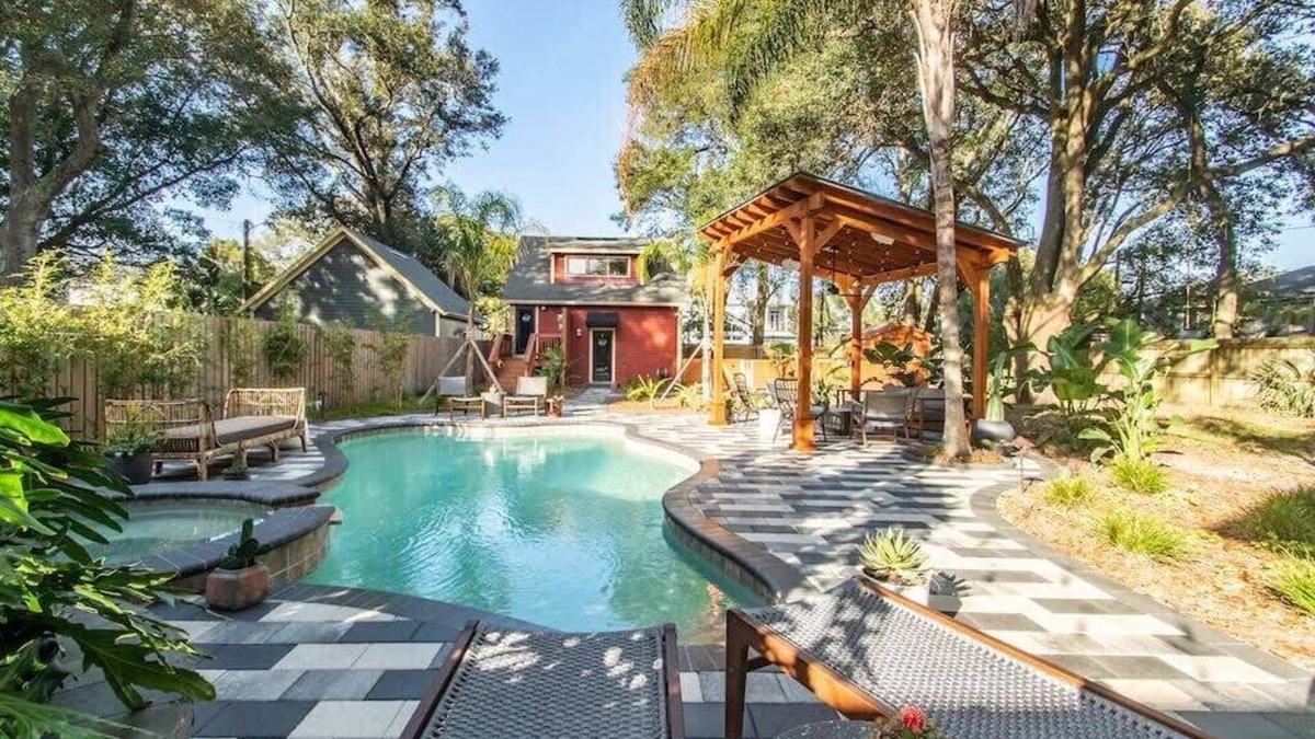 Urban Core Apartment | Unique studio w/pool, spa & gardens near downtown