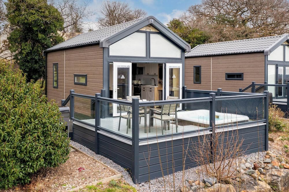 Narberth Cottage | Unique styled quirky pods sleeping up to 4 people.