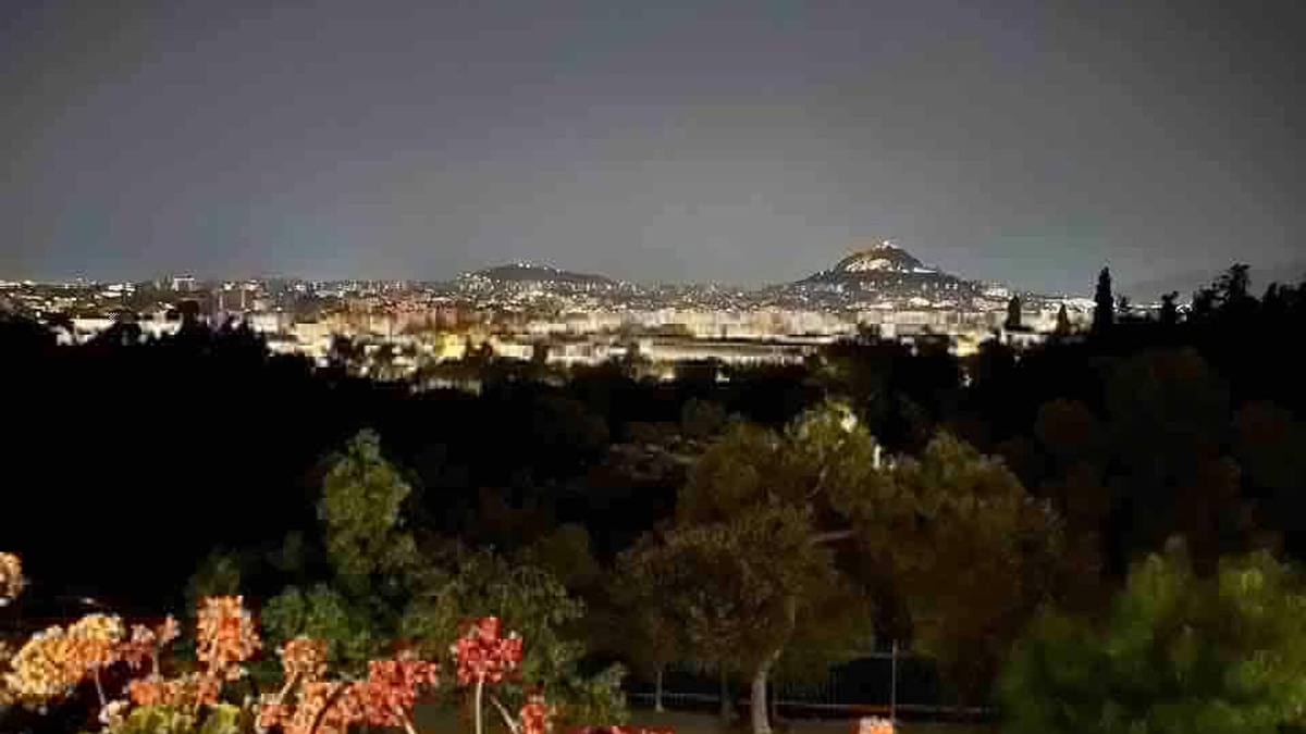 Monastiraki Apartment | Unique sunlit house overlooking the Acropolis